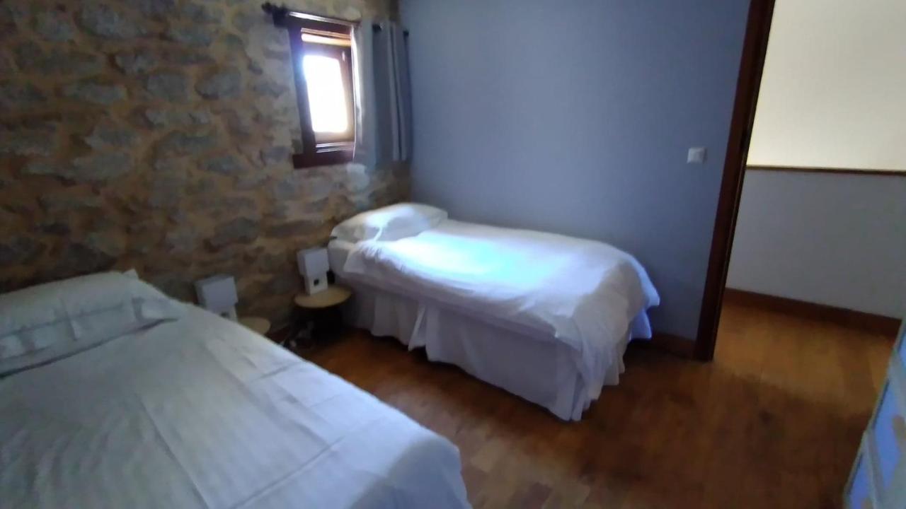 Character 2 Bed Cottage Within Walking Distance Of Bar/Restaurants Piégut-Pluviers Buitenkant foto