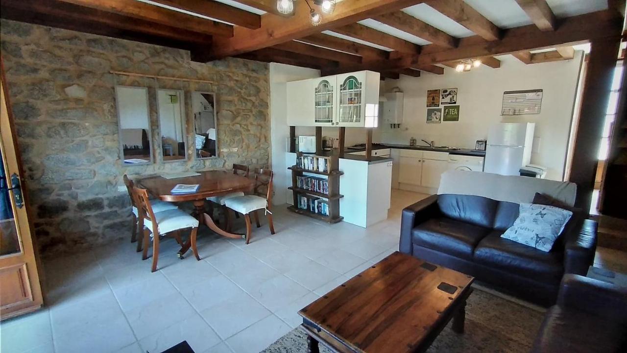 Character 2 Bed Cottage Within Walking Distance Of Bar/Restaurants Piégut-Pluviers Buitenkant foto