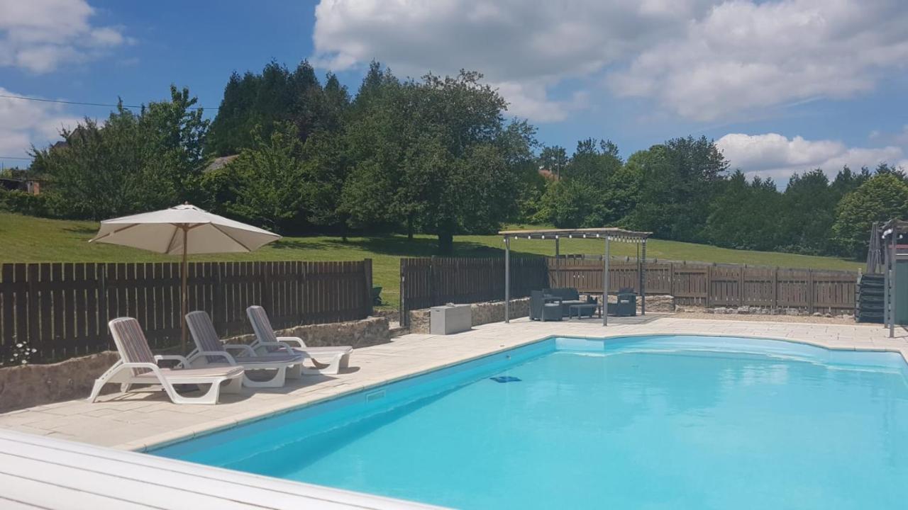 Character 2 Bed Cottage Within Walking Distance Of Bar/Restaurants Piégut-Pluviers Buitenkant foto