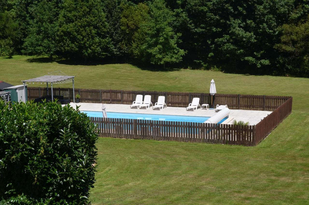 Character 2 Bed Cottage Within Walking Distance Of Bar/Restaurants Piégut-Pluviers Buitenkant foto